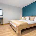 Laguna Hotel 4*