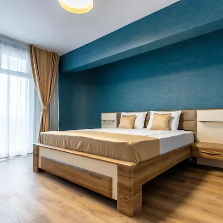Laguna 4*